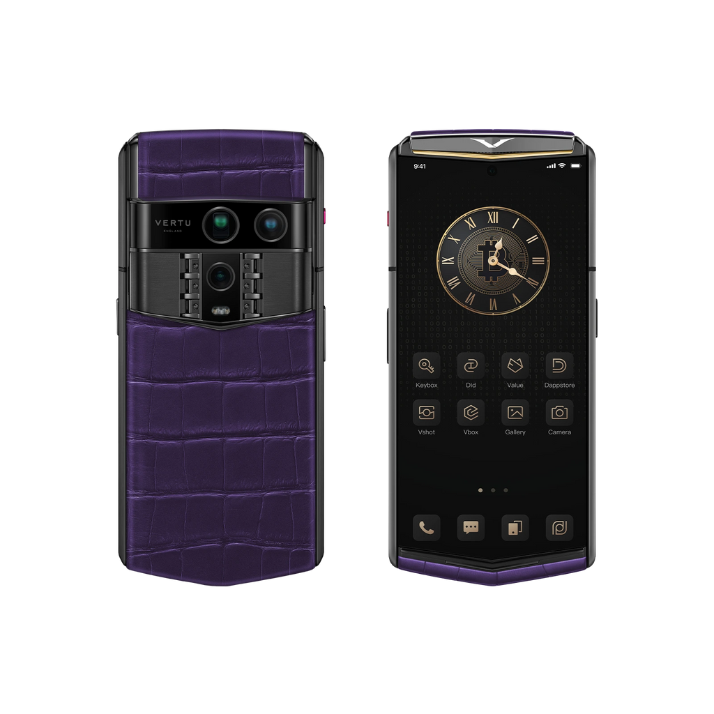 Agent Q Alligator Gold Accent Collector’s Edition
