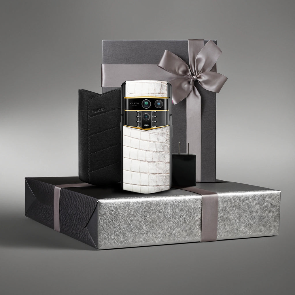 Agent Q Himalaya Alligator Gold Accent Collector’s Edition