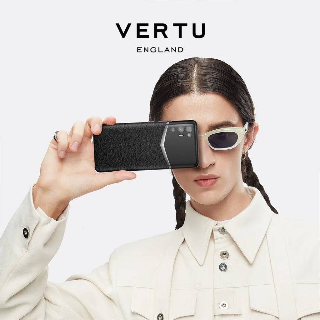 Ivertu Calfskin 5G Phone – Jade Black
